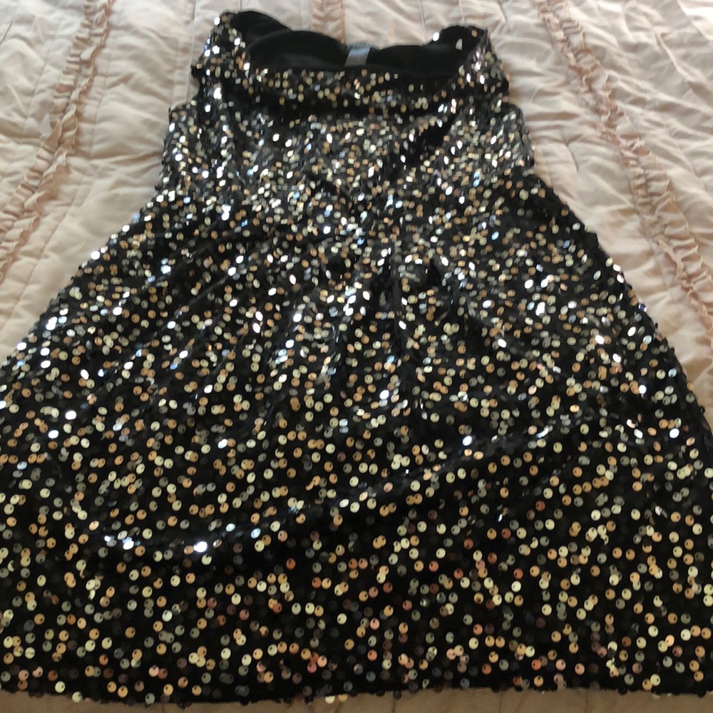 Black sequined party dress
